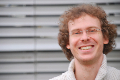 portrait_01_small.jpg